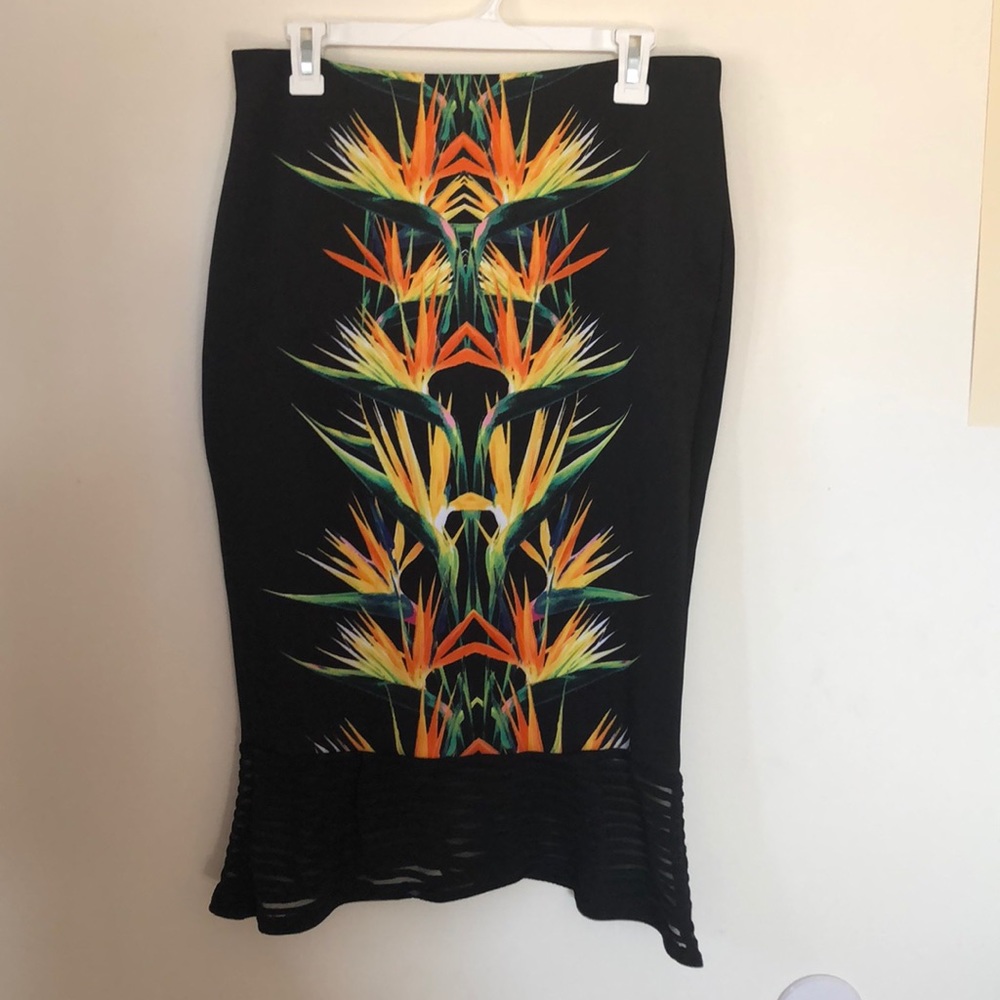 Bisou bisou tropical midi skirt size large